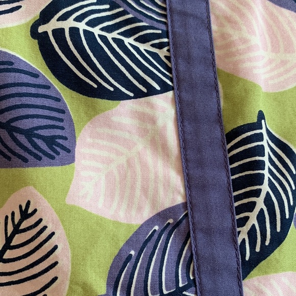 Boden skirt, size 10 US, purple, blue, green and pale lavender leaf print - Picture 5 of 5